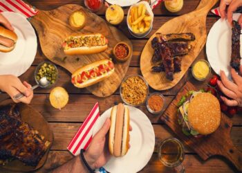 10 Delicious American Foods That You Should Try Before You Die