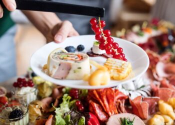 A culinary birthday celebration: Crave Food and Drink reveals lineup of VIP activities, cooks and restaurateurs