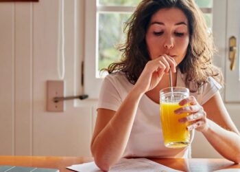 Fruit juice may be two times as dangerous as soda